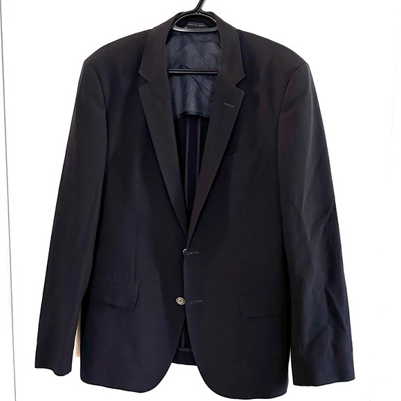 Hugo Boss Other - BOSS Hugo Boss Navy Blue 100% Virgin Wool Blazer Jacket 40R EUC Lightweight